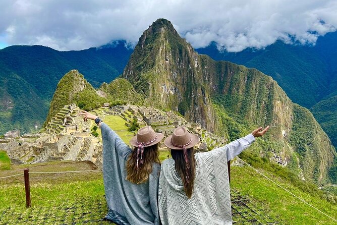 2-Day Machu Picchu Tour by train from Cusco ( All included ) - What the Aguas Calientes train stop really adds (and what it won’t)