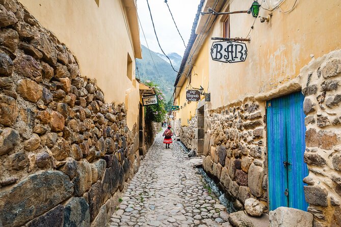 2 Day Sacred Valley and Machu Picchu Guided Tour from Cusco - Machu Picchu Morning: Bus to the Controls and a 2-Hour Guided Start