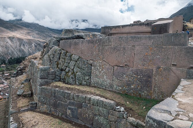 2-Day Sacred Valley & Machu Picchu by Train - Small Group Tour - Awana Kancha alpaca farm: hands-on culture, not just a photo wall