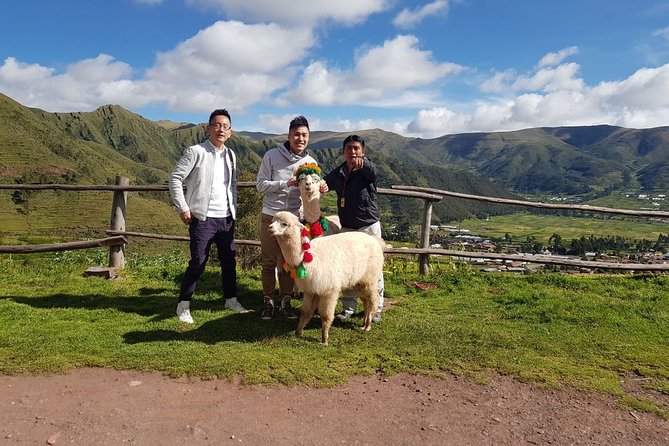 2-Day Sacred Valley & Machu Picchu Group Tour from Cusco - Day 2: guided Machu Picchu with the right circuit