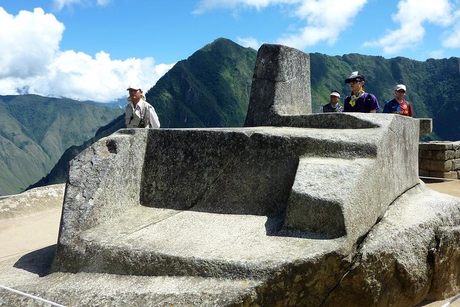 2 Day - Tour to Machu Picchu from Cusco - Group Service - Machu Picchu at Sunrise: Day 2’s Bus Run, Guided Walk, and Free Time