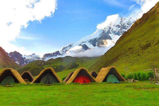 5-Day: Salkantay Trek to Machupicchu and Humantay Lake - Day 2: Crossing the Salkantay Pass and dropping into the “high jungle”