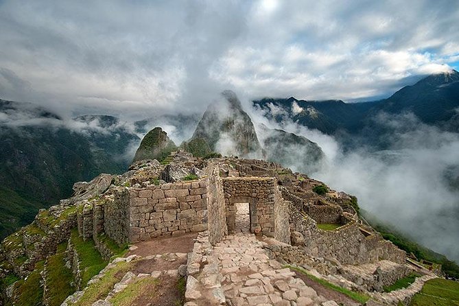 6-Day Cultural Tour to Machu Picchu - First Cusco Days: Altitude Settle-In, Qorikancha, and the Inca Museum