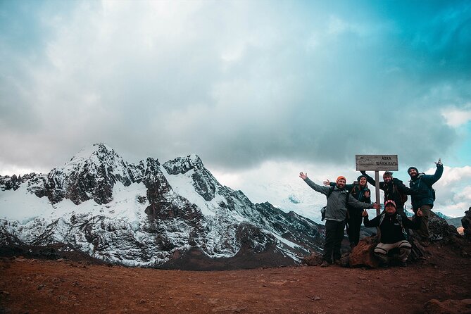 Ausangate and Rainbow Mountain Trek – 3 Days / 2 Nights - The real value: guides, cooks, and the small details that matter