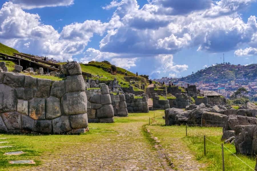 City Tour Cusco Qoricancha Sacsayhuaman y Tambomachay - Qorikancha and the Santo Domingo Connection