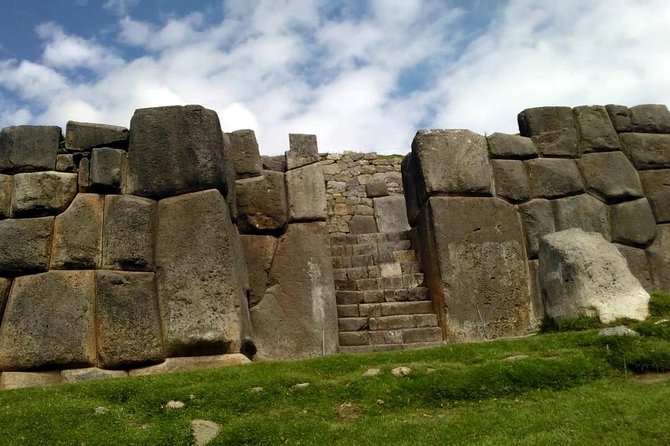 City Tour in Cusco & visit Museum South American Camelid Private. - Manos de la Comunidad camelid farm: alpacas, llamas, and textile know-how