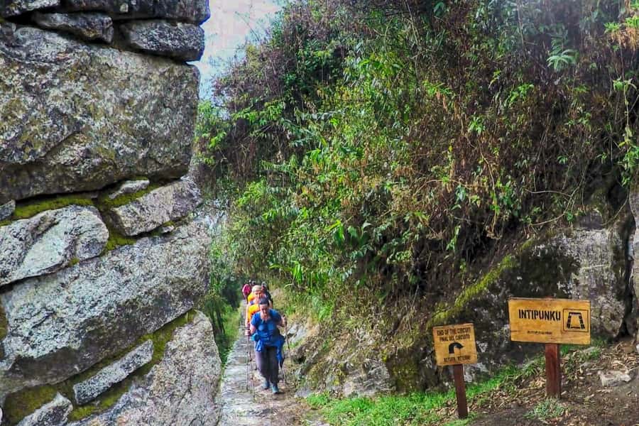 Cusco: 4-Day Inca Trail to Machu Picchu with Accommodation - Setting Off From Cusco’s Main Square: Sacred Valley Energy in Your First Morning