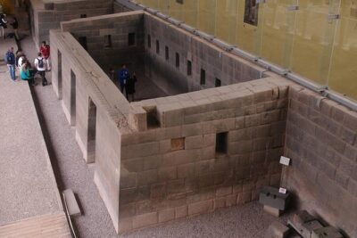 Cusco 4-Hour Private Tour Including Sacsayhuaman and Qenqo - Plaza de Armas and Cusco Cathedral: Spanish Walls on Inca Ground