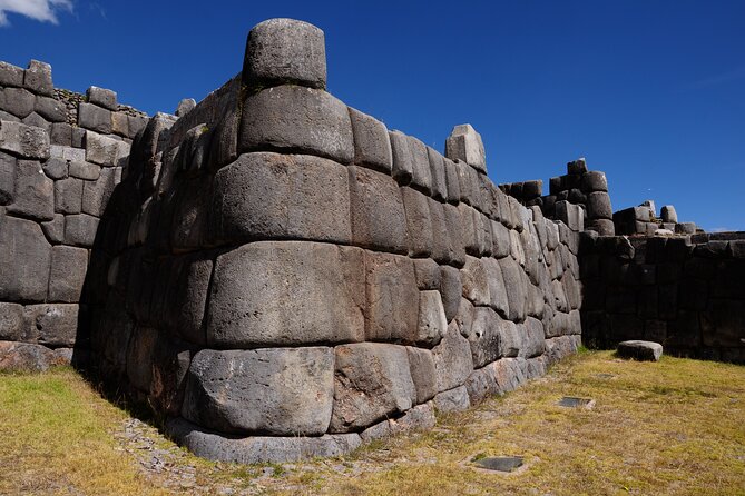 Cusco City Sightseeing and Sacsayhuaman Archeological Park Tour - Plaza de Armas and Cusco Cathedral: Art, Rules, and a Real Sense of Center