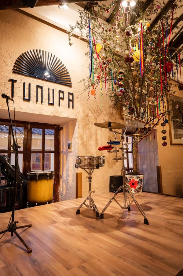 Cusco: Folkloric Andean Show & 3-Course Dinner at Tunupa - Plaza de Armas at night: the view part you can’t fake