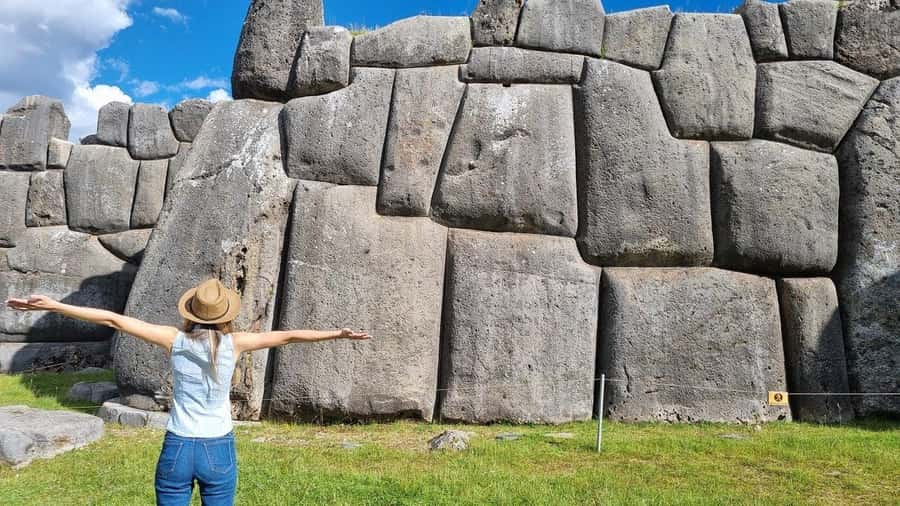 Cusco: Half-Day City Tour with Sacsayhuaman and Q'enco - Sacsayhuamán Fortress: The Best Views for First-Time Cusco