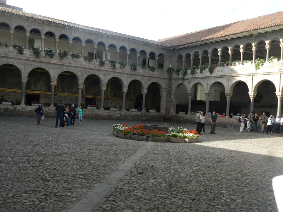 Cusco: Half-Day Historic City Tour - Sacsayhuaman: 33 archaeological sites and the engineering you can feel