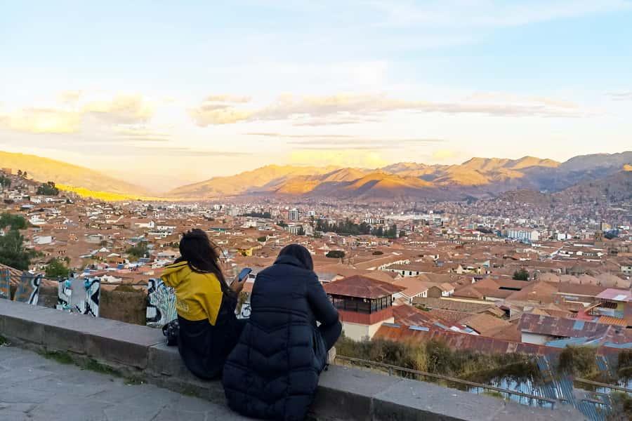 Cusco: Historic Walking Tour with Pisco Sour and Music Show - Luthier workshop: where Andean music starts