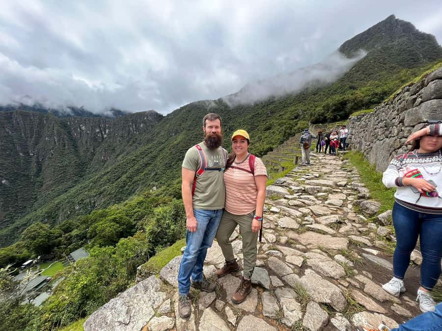 Cusco: Machu Picchu Day Trip with Train + Entrance ticket - Aguas Calientes on your own: food, photos, and decompression