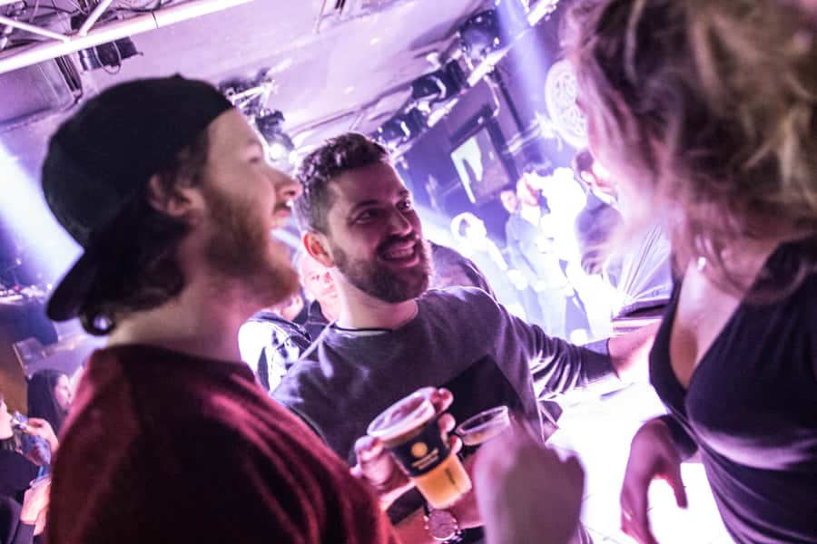 Cusco: Pub Crawl with Skip-the-Line Access and Drinks - Drinks, shots, and food promos: how to make the included perks feel like real perks