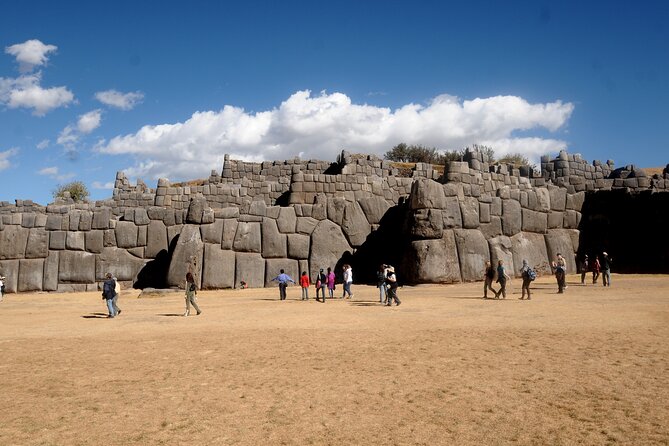 Cusco Sacred Valley and Machupicchu 4 Days - Packing for comfort: light shoes, rain gear, sun protection, and a small kit