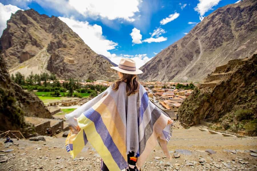 Cusco: Sacred Valley, Pisac, Ollantaytambo, Salt Mines Moray - Moray: Inca experiment terraces and microclimates you can still read