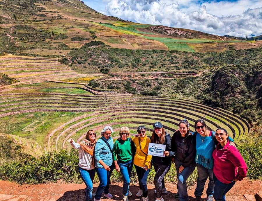 Cusco:Chinchero,Moray & Salt Mines drop-off in Ollantaytambo - Chinchero: textiles, traditional techniques, and where the souvenirs actually come from