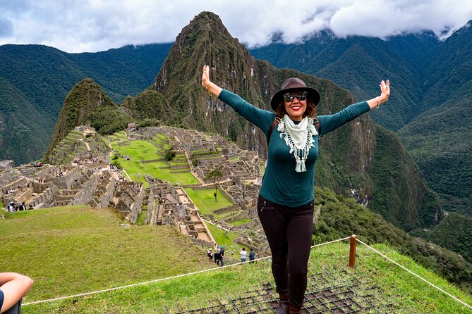 From Cusco - 2-Day Tour to the Sacred Valley and Machu Picchu with Lunch - Urubamba Lunch: A Local Break That Helps You Keep Energy for Ollantaytambo