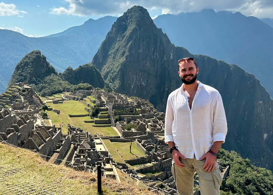 From Cusco: Full-Day Group Tour of Machu Picchu - Machu Picchu visit with a certified guide: why the pacing matters