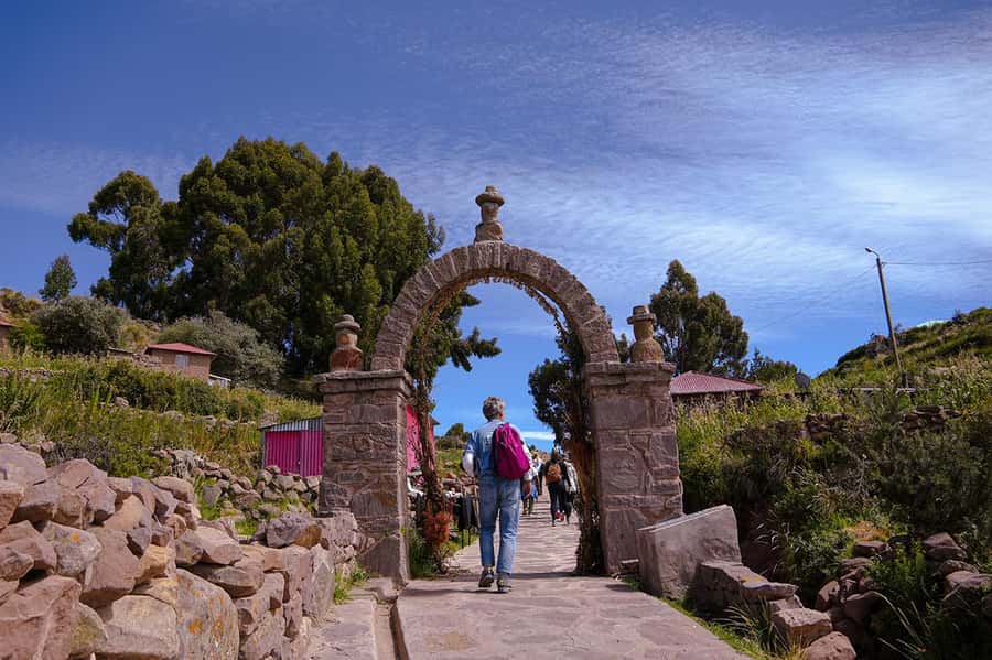 From Cusco: Titicaca Lake - Full day tour with sleeper bus - Return overnight to Cusco: 9:00 PM again, and the same seat