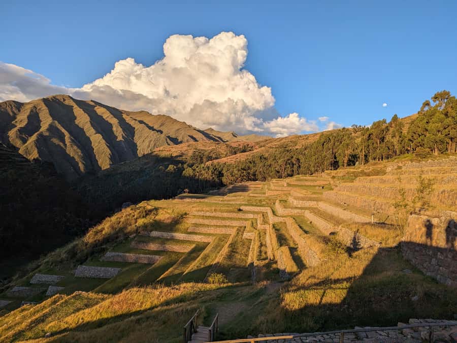 from Urubamba & Ollantaytambo:Sacred Valley Full-Day Private - Chinchero District: Weaving Techniques, Market Time, and a Workshop Stop