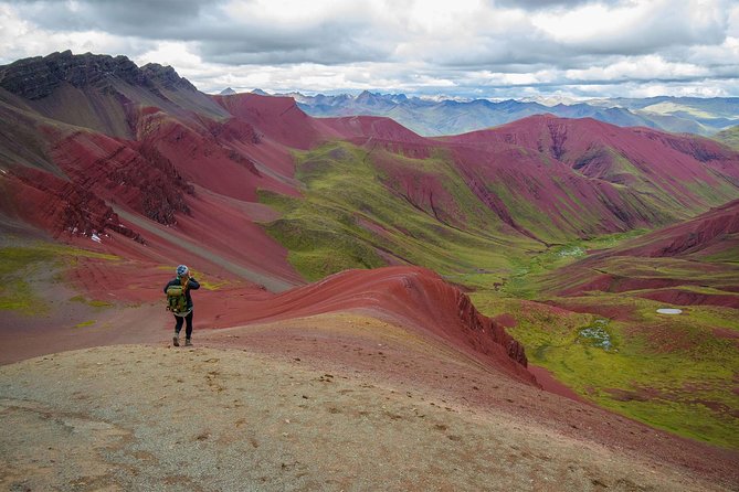 Full Day Rainbow Mountain & Red Valley View Point Tour from Cusco - Stop 1: Vinicunca Rainbow Mountain hike and summit views