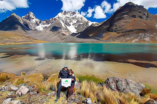 Full-Day Tour to Ausangate 7 Lakes - Group size and pacing: what “max 17” changes
