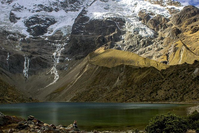 Humantay Lake Full Day Hike - The descent and lunch back at Soraypampa