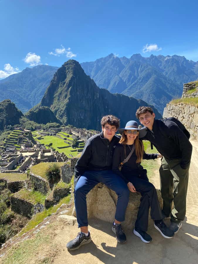 Machu Picchu: Group Guided Tour - Timing, duration, and group pace: what 3 hours feels like at Machu Picchu