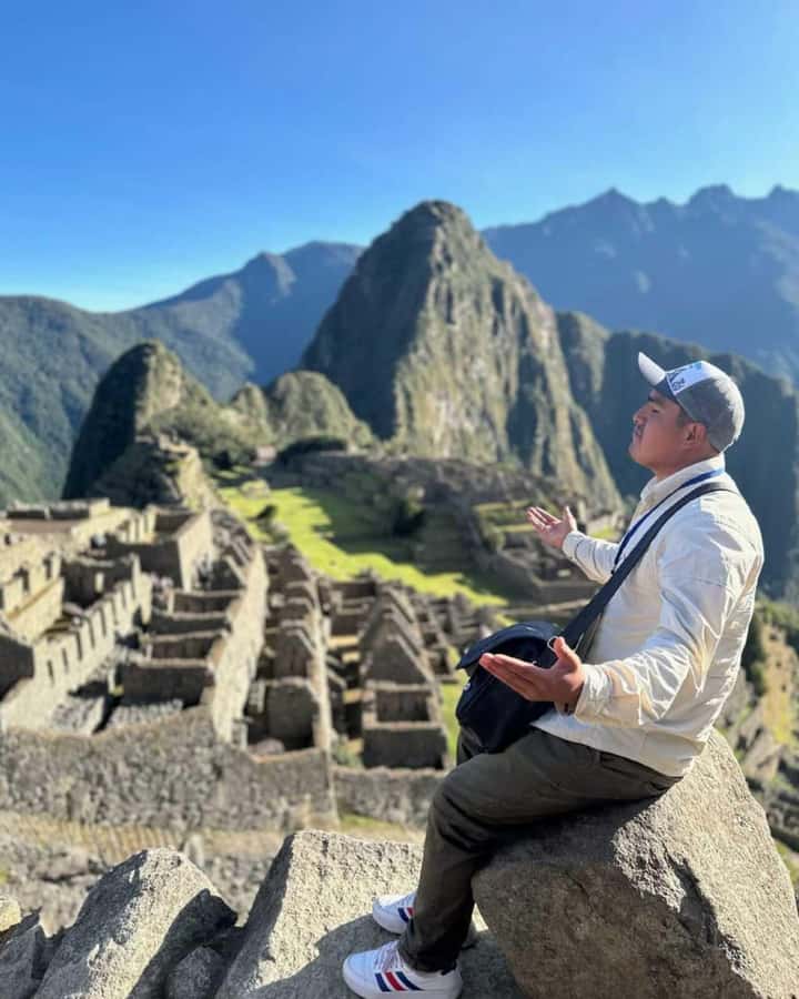 Machu Picchu: historical and photographic guided tour - The early stop strategy: highest viewpoints for your best frames