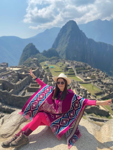 Machu Picchu: historical and photographic guided tour - Exploring Machu Picchu: the walk becomes the lesson