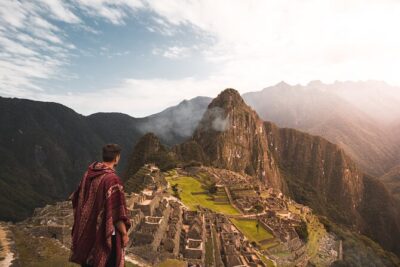 Machu Picchu Mystical Tour Cusco - Peru - Day 1: 6:00 am Cusco pickup, Hydroelectrica lunch, and the hike to Aguas Calientes