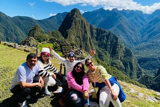 Machu picchu one day by train all included - Lunch in Machu Picchu Pueblo (Aguas Calientes) and the waiting problem