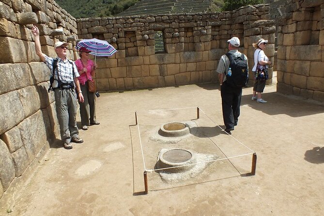 Machu Picchu Private Archaeological and Historical Guided Tour - Why a private guide helps at Machu Picchu’s busiest corners