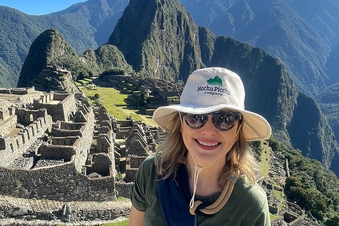 Machu Picchu & Sacred Valley 2-Day Tour - Entering The Sacred Valley With Real Stops, Not a Long Stretch of Roads