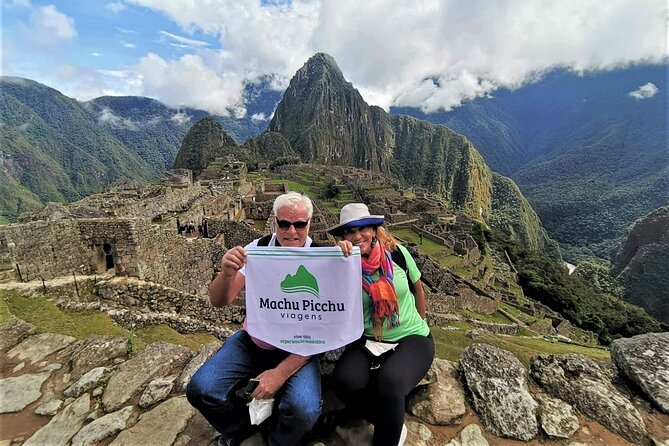 Machu Picchu & Sacred Valley 2-Day Tour - Urubamba Lunch With a River Soundtrack