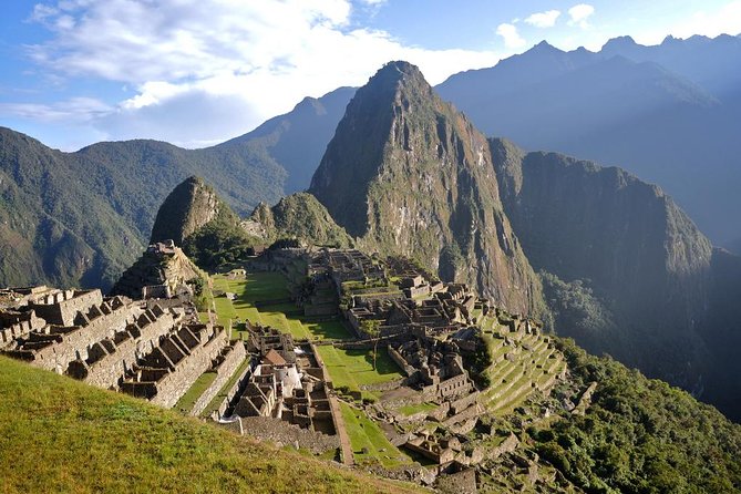 Machu Picchu Tour By Train (2 Days) - Huayna Picchu and Machu Picchu mountain: what you can do after the guide