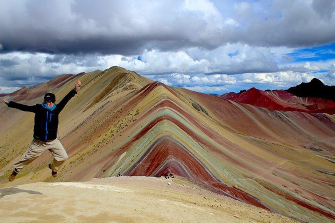 Private Rainbow Mountain Full Day Tour - The hike to Vinicunca: what the 1.5 to 2 hour climb really feels like
