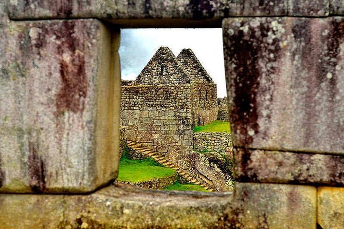 Private Tour: 2-Day Exploration of the Sacred Valley and Machu Picchu - Huayna Picchu or Machu Picchu Mountain: Decide Before You Go