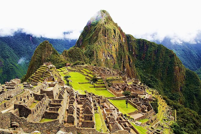 Private Tour: 2-Day Exploration of the Sacred Valley and Machu Picchu - Moray’s Terraced Wells and Maras Salt Mines’ 3,000 Pools