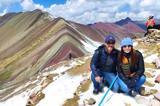 Rainbow Mountain Perú Full Day Group Shared Service - The hike from the Llaqto parking area up to the summit