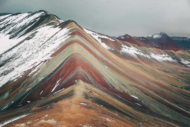 Rainbow Mountain Perú Full Day Group Shared Service - What the guide does at Vinicunca (and why it’s worth it)