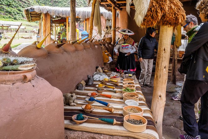 Sacred Valley and Machu Picchu Tour in 2 days with Peru Vip - Day 1 from Cusco to Pisac: terraces, weaving, and market time