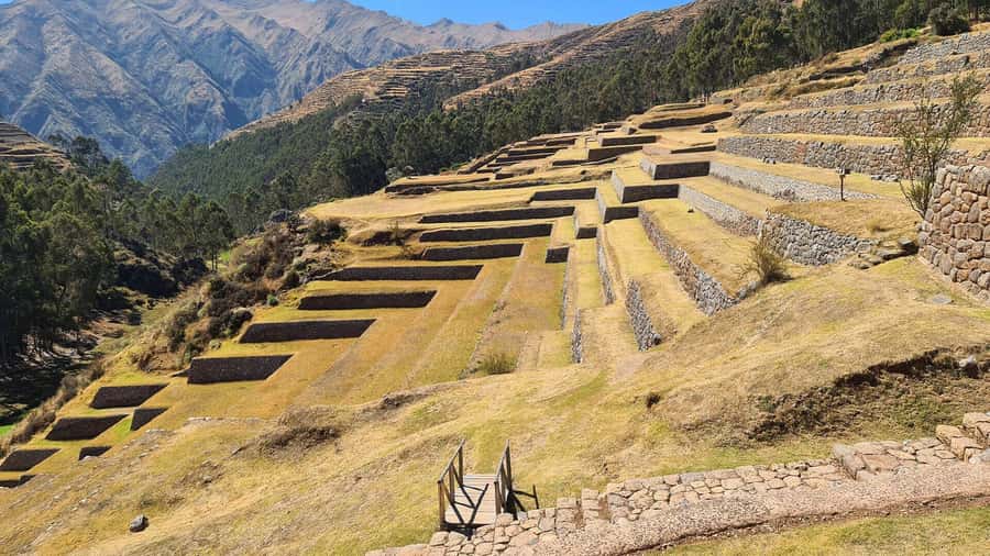 Sacred Valley: Chinchero, Moray, Ollantaytambo & Pisac+Lunch - From Cusco Pickup to Chinchero Textiles: The Day Starts High