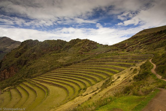 Sacred Valley with Peru Vip : Pisac, Ollantaytambo and Chinchero - Ollantaytambo: the living Inca town, canals, and the fortress above