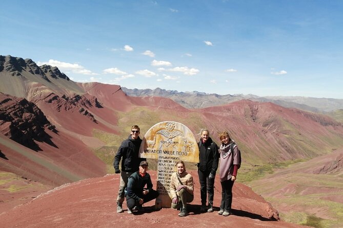 The Vinicunca Rainbow Mountain in a day from Cusco - At Vinicunca: why the colors happen (and what to look for)