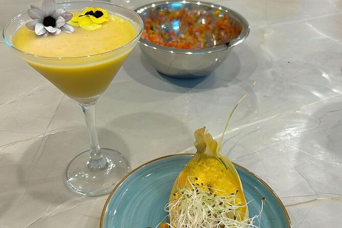 Vegan Peruvian Cooking Class Cocktails and Local Market in Cusco - Two pisco cocktails: the fun part with a clear alcohol rule